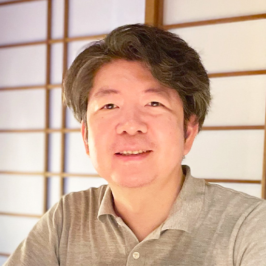 ・
              山下歯科・院長　山下 素史